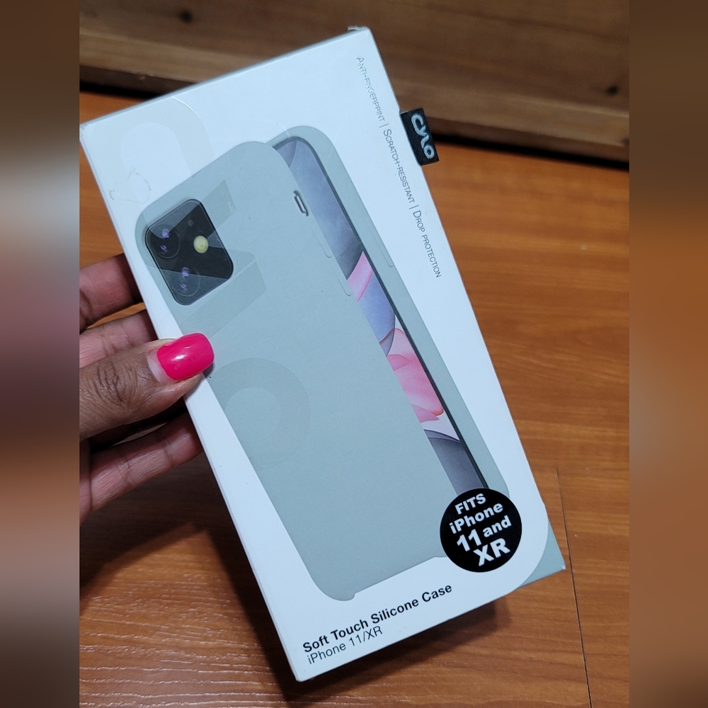 Cylo IPhone 11 & XR Soft Touch Gray Silocone Case